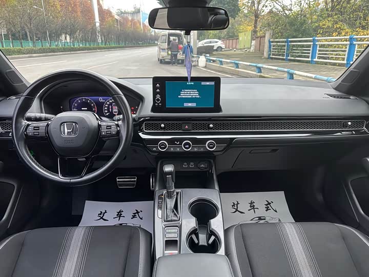 Фото 7 - Honda Civic