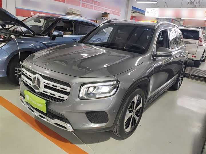 Фото 2 - Mercedes-Benz GLB-Class