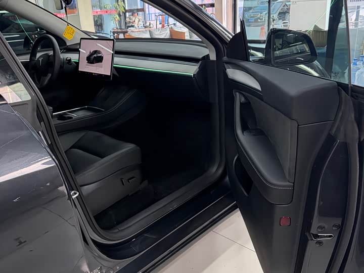 Фото 7 - Tesla Model Y