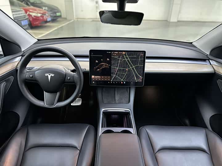 Фото 4 - Tesla Model Y