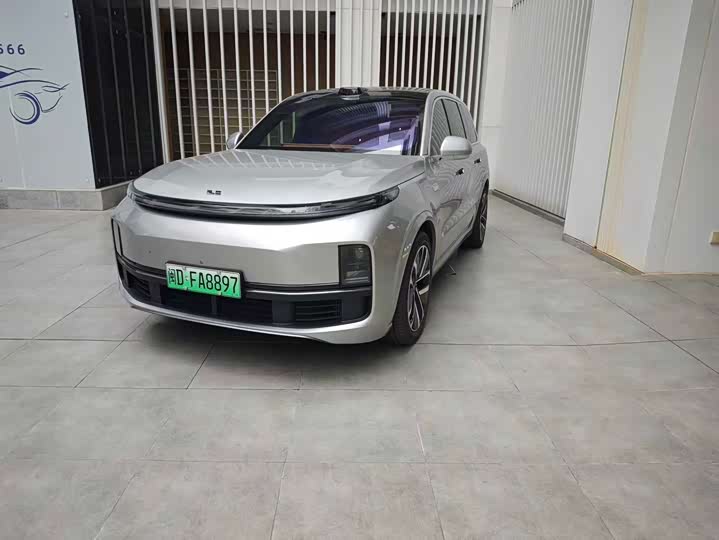 Фото 1 - LiXiang L9