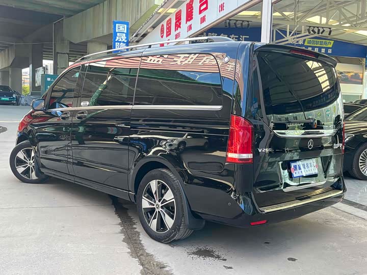 Фото 2 - Mercedes-Benz V-Class