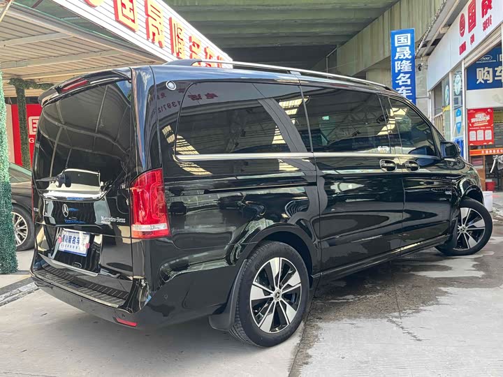 Фото 4 - Mercedes-Benz V-Class