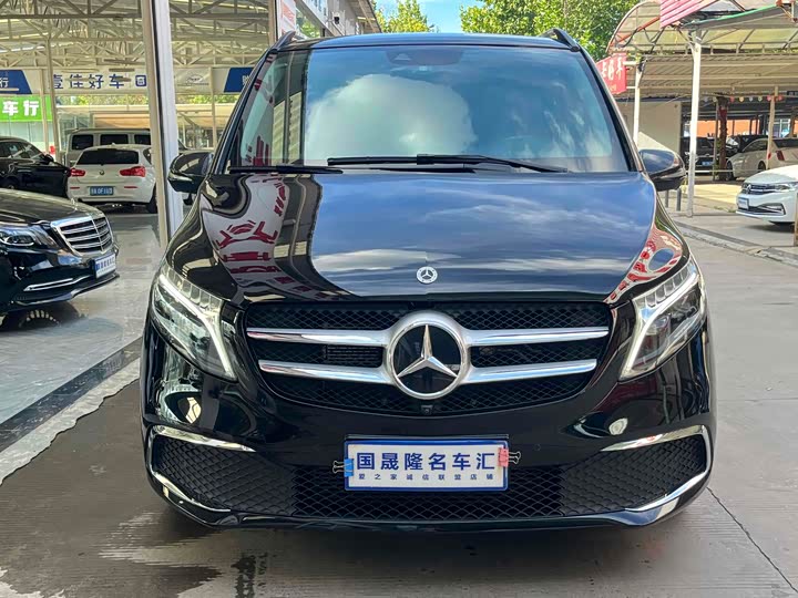 Фото 5 - Mercedes-Benz V-Class