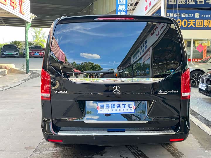 Фото 6 - Mercedes-Benz V-Class