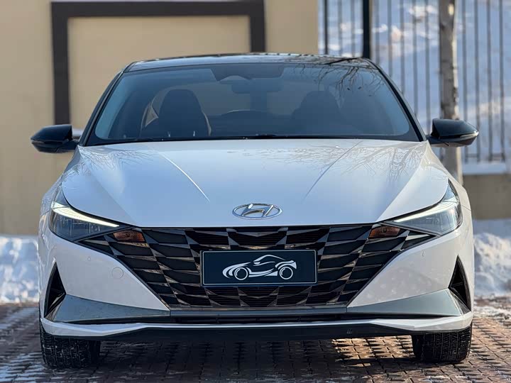 Фото 2 - Hyundai Elantra N line