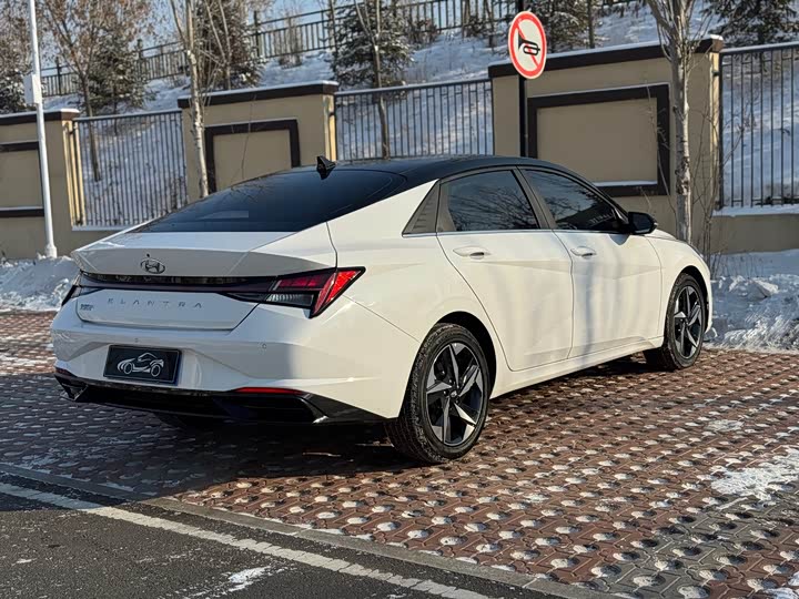 Фото 4 - Hyundai Elantra N line