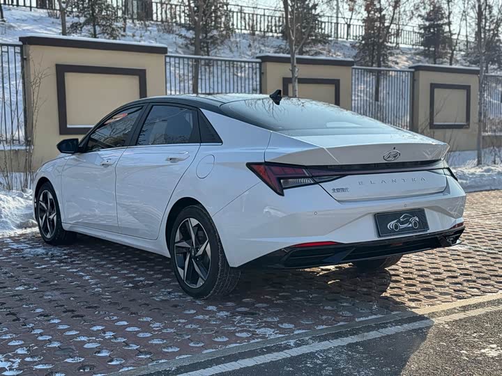 Фото 6 - Hyundai Elantra N line