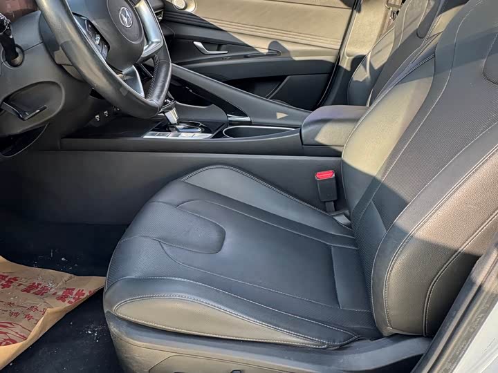 Фото 8 - Hyundai Elantra N line