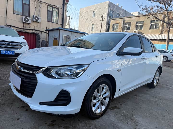 Фото 1 - Chevrolet Onix (Cavalier)