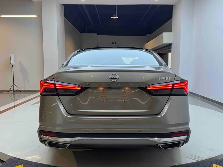 Фото 5 - Nissan Teana