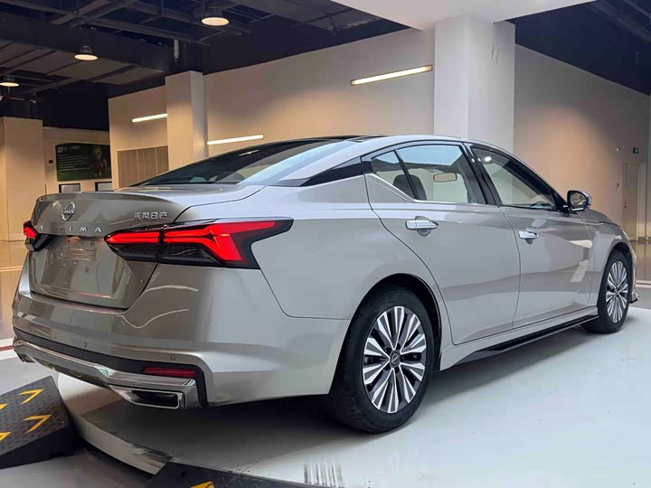 Фото 6 - Nissan Teana