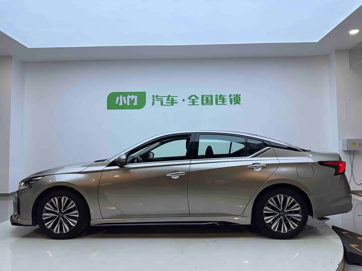 Фото 7 - Nissan Teana