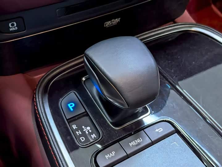 Фото 6 - Lexus LS