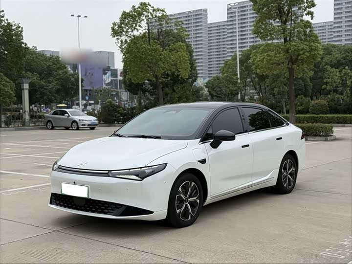 Фото 2 - XPeng P5