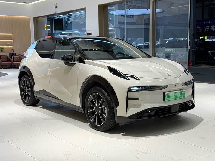 Фото 3 - Zeekr X