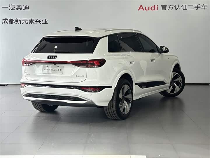 Фото 4 - Audi Q6L e-tron