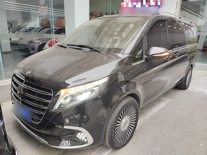 Фото 2 - Mercedes-Benz V-Class