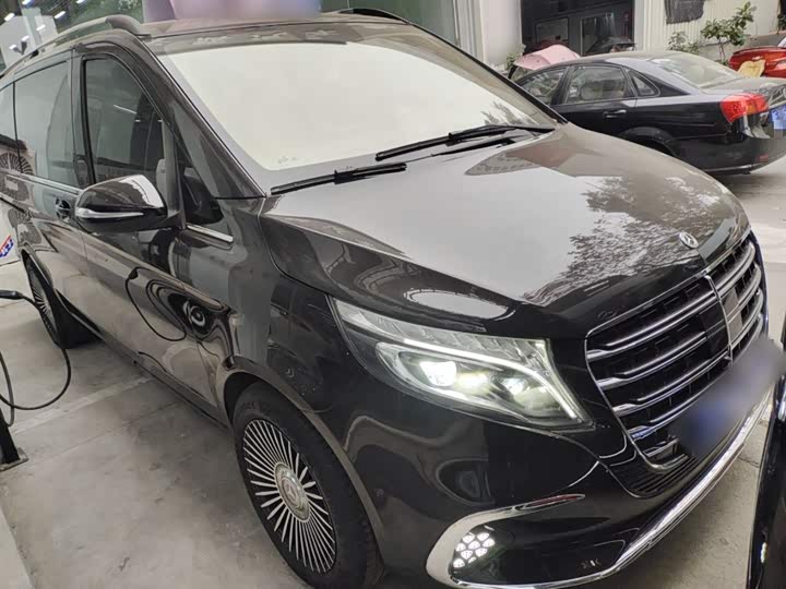 Фото 4 - Mercedes-Benz V-Class