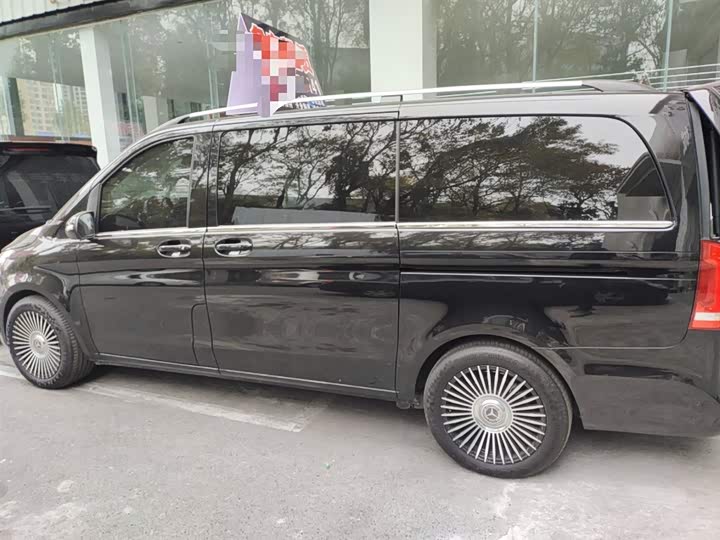 Фото 5 - Mercedes-Benz V-Class