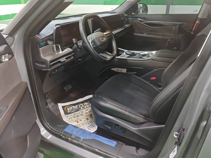 Фото 4 - Ford Edge