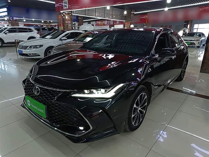 Фото 1 - Toyota Avalon