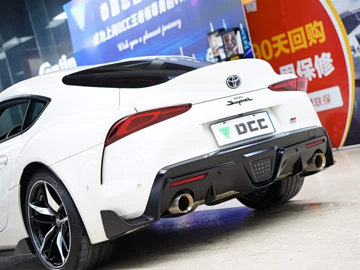 Фото 3 - Toyota Supra