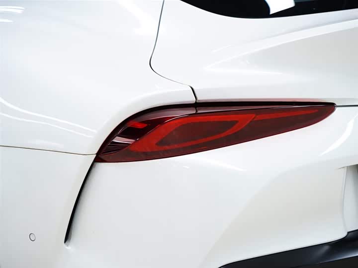 Фото 4 - Toyota Supra