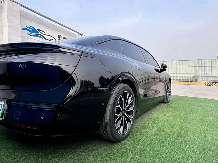 Фото 8 - Zeekr 007