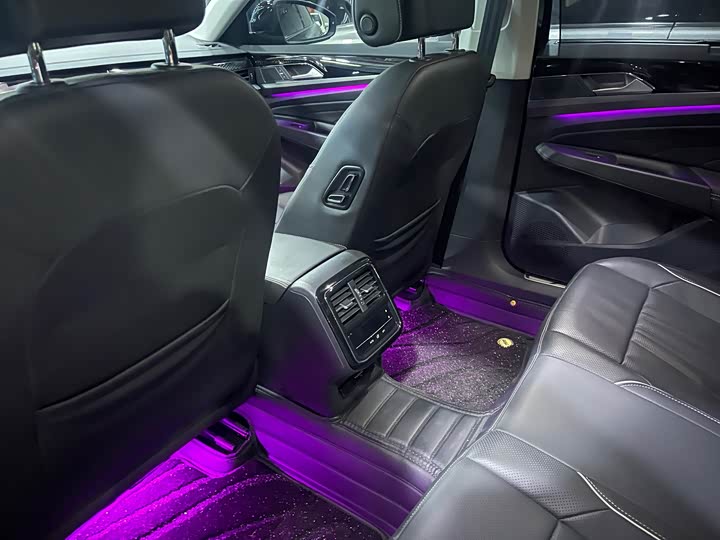 Фото 9 - Volkswagen Passat