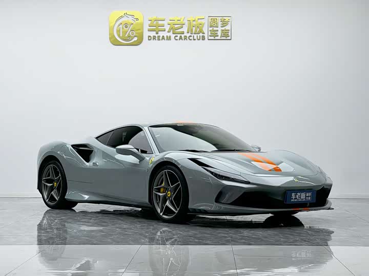 Фото 3 - Ferrari F8