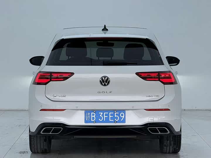 Фото 5 - Volkswagen Golf