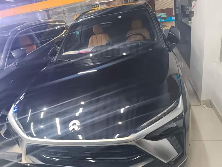 Фото 3 - Nio ES8