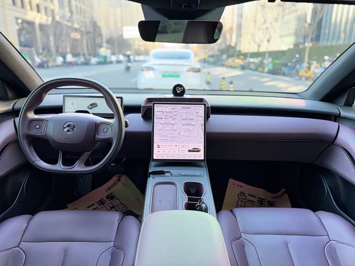 Фото 6 - Nio ET5T