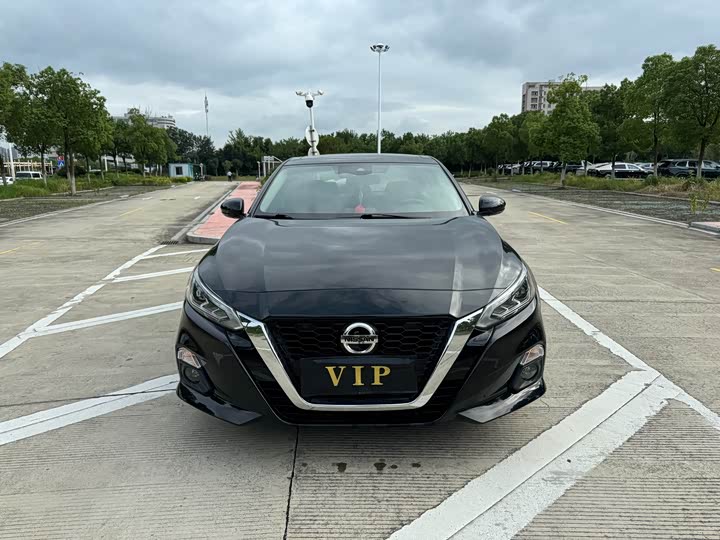 Фото 2 - Nissan Teana