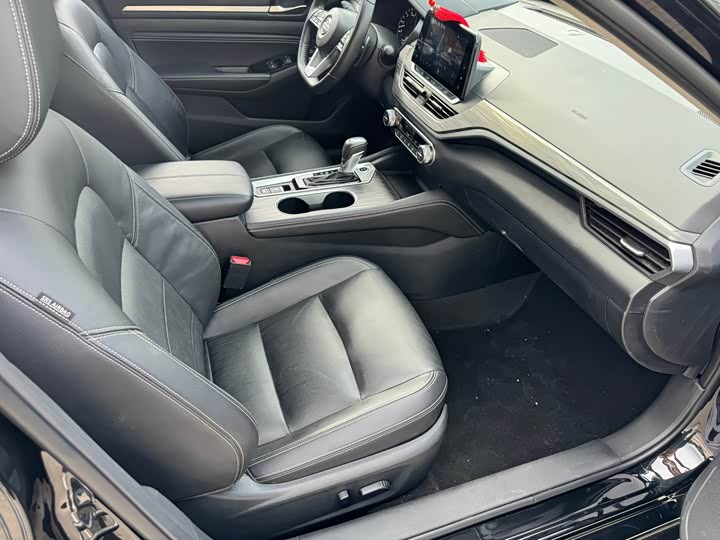 Фото 7 - Nissan Teana