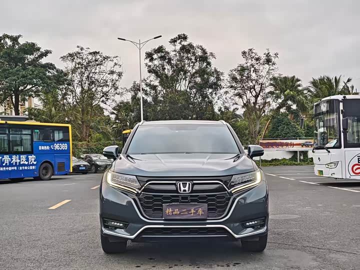 Фото 2 - Honda UR-V