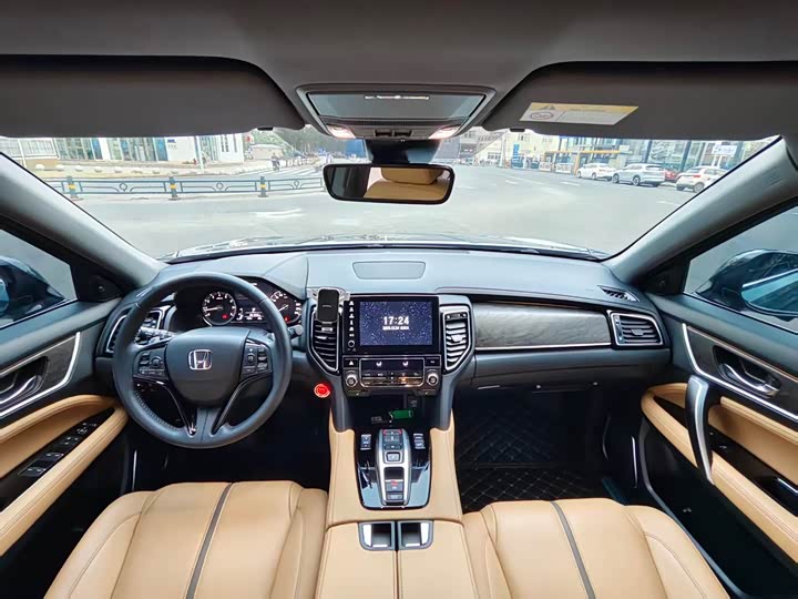 Фото 5 - Honda UR-V