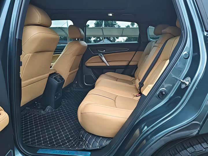 Фото 6 - Honda UR-V