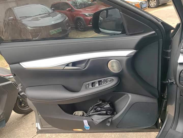 Фото 7 - Infiniti QX50