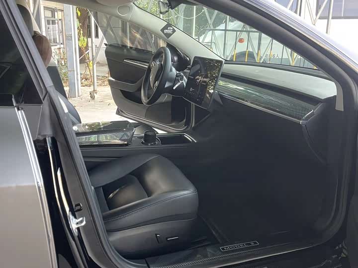 Фото 5 - Tesla Model 3