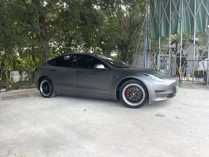 Фото 8 - Tesla Model 3