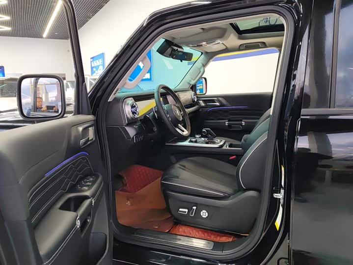 Фото 9 - Tank 300