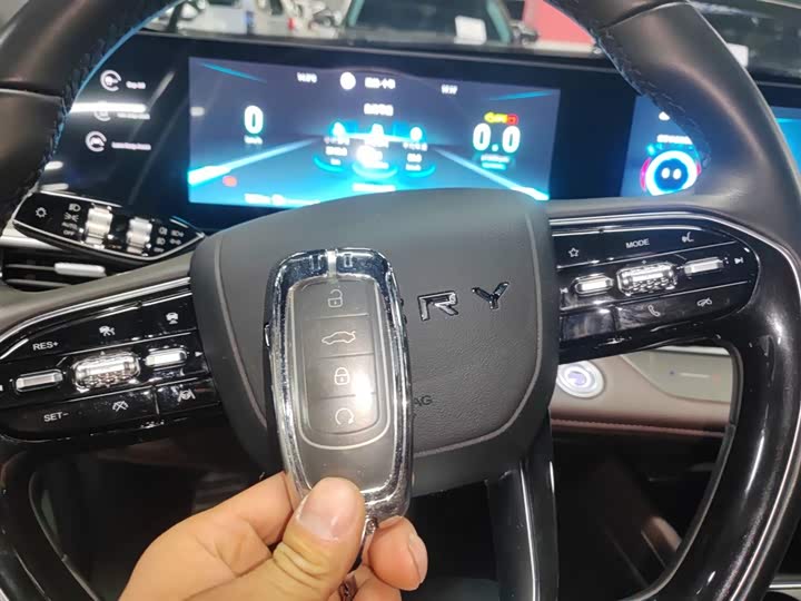 Фото 9 - Chery Tiggo 8 Pro