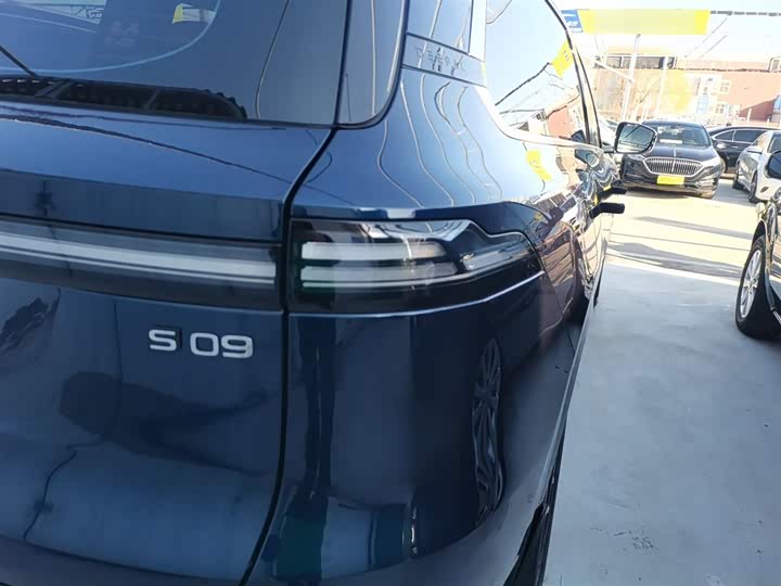 Фото 8 - Changan Deepal S09