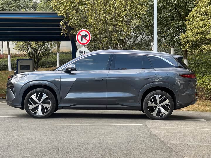 Фото 7 - BYD Tang L