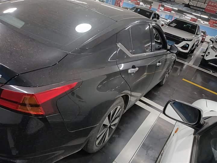 Фото 7 - Nissan Teana