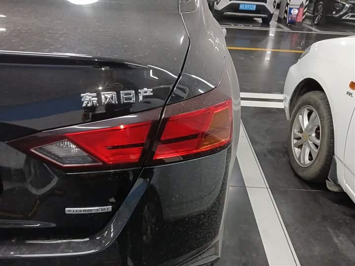 Фото 8 - Nissan Teana