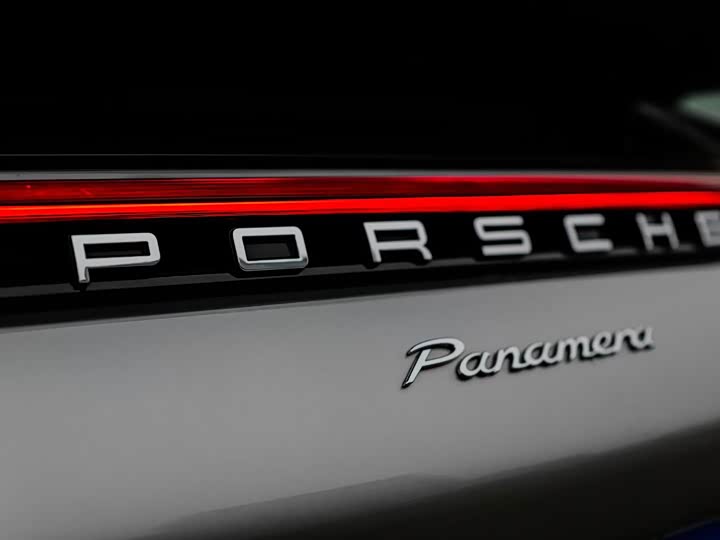 Фото 8 - Porsche Panamera