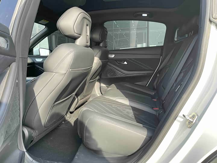 Фото 6 - Changan Deepal SL03